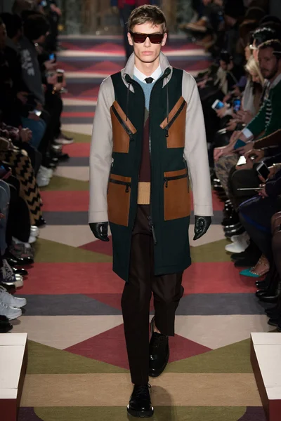 Look 20